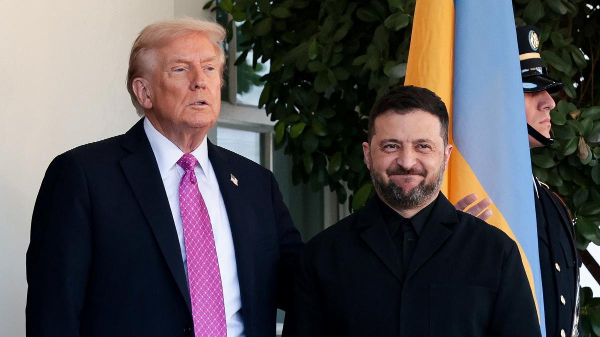 Donald Trump dice a Zelenski que si no acepta las condiciones de Putin será destruido, según FT