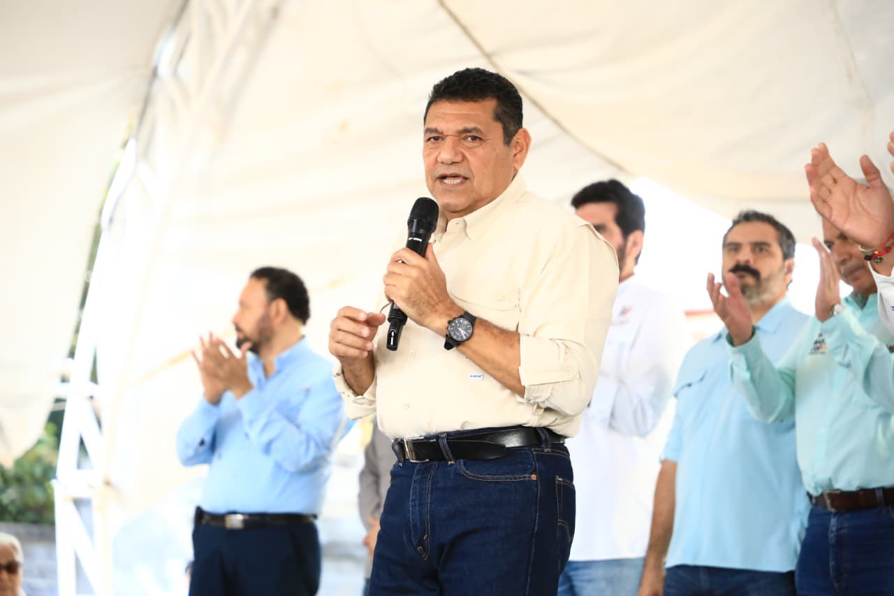 Javier May, gobernador de Tabasco, acude al hospital; ¿qué le pasó?