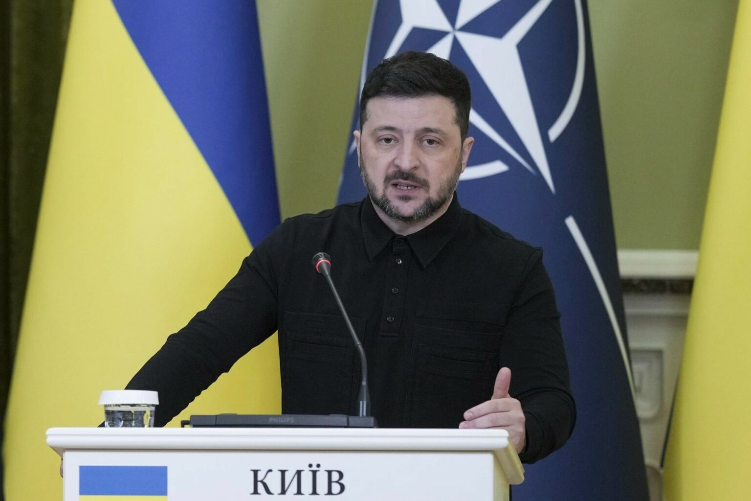 Zelenski afirma que Trump busca cerrar la guerra en junio
