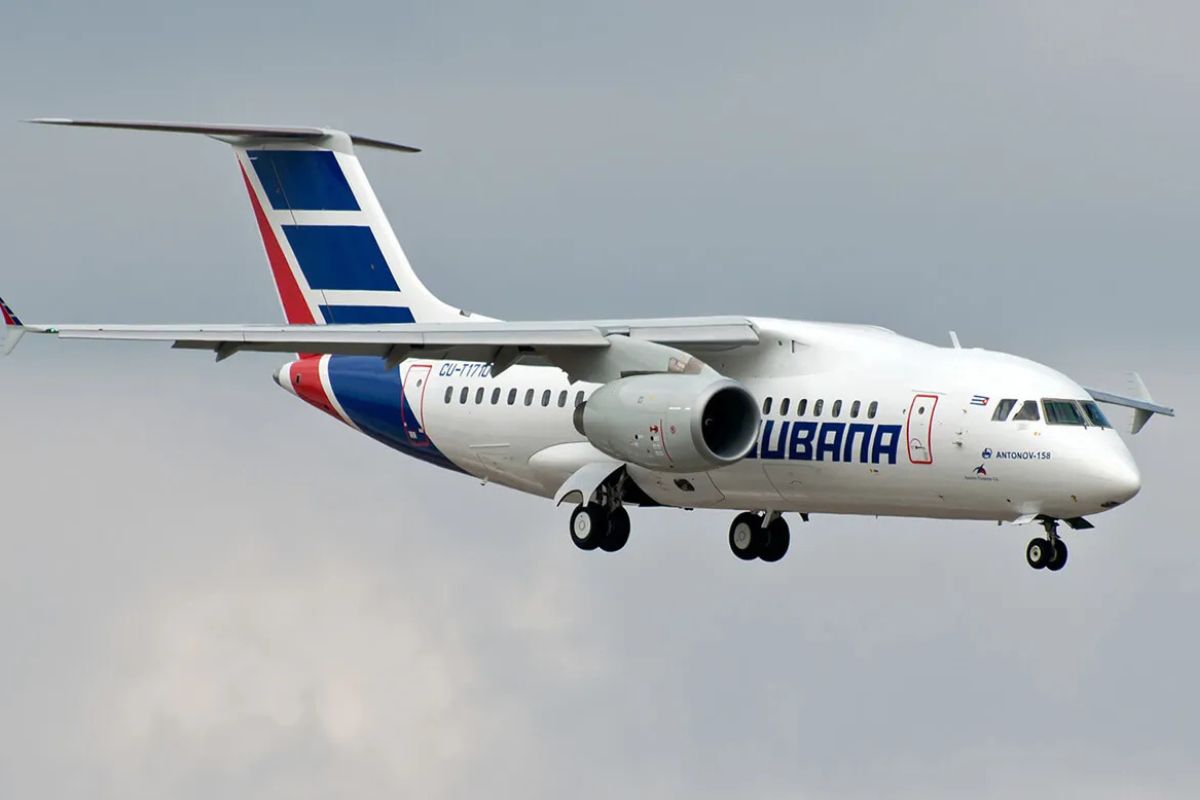 Cuba extiende hasta abril aviso de falta de combustible para aviones