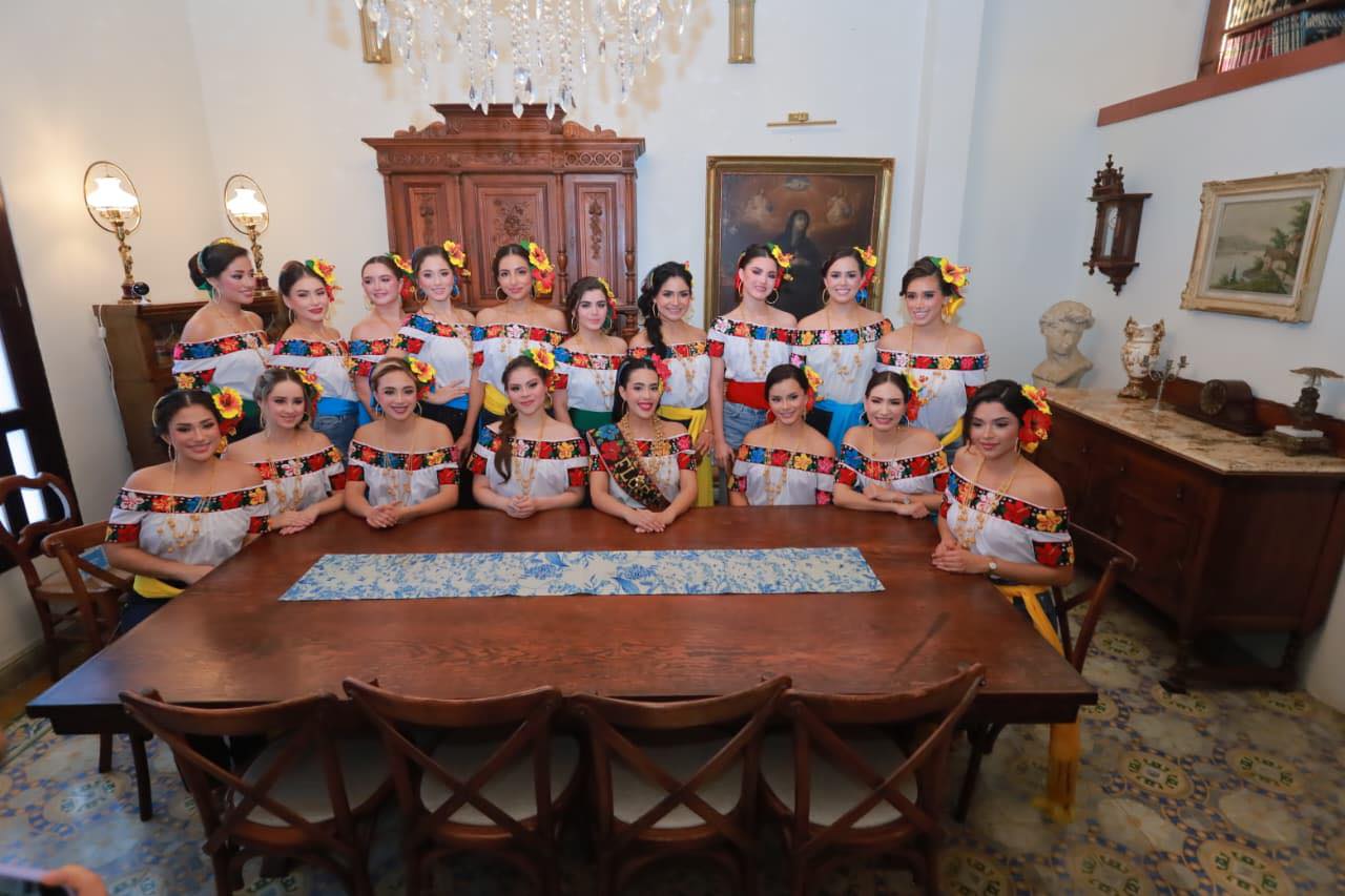 Embajadoras de la Flor Tabasco 2026 recorren sitios emblemáticos de Villahermosa