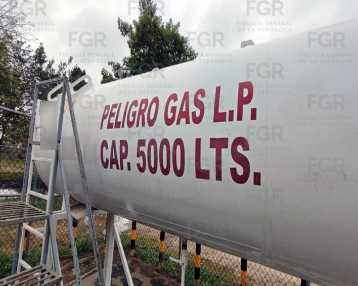 FGR asegura gaseras y 8 mil litros de gas en Tabasco