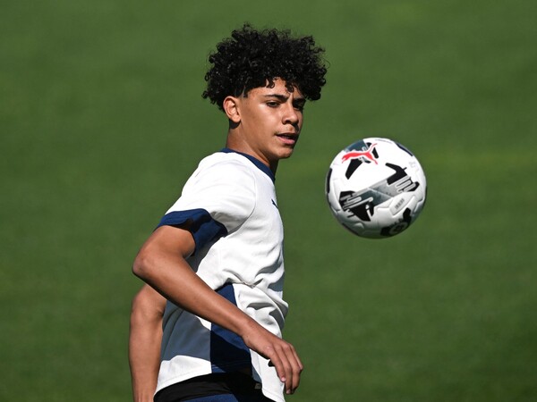 Con 15 años, Cristiano Ronaldo Jr ya entrena con el Real Madrid