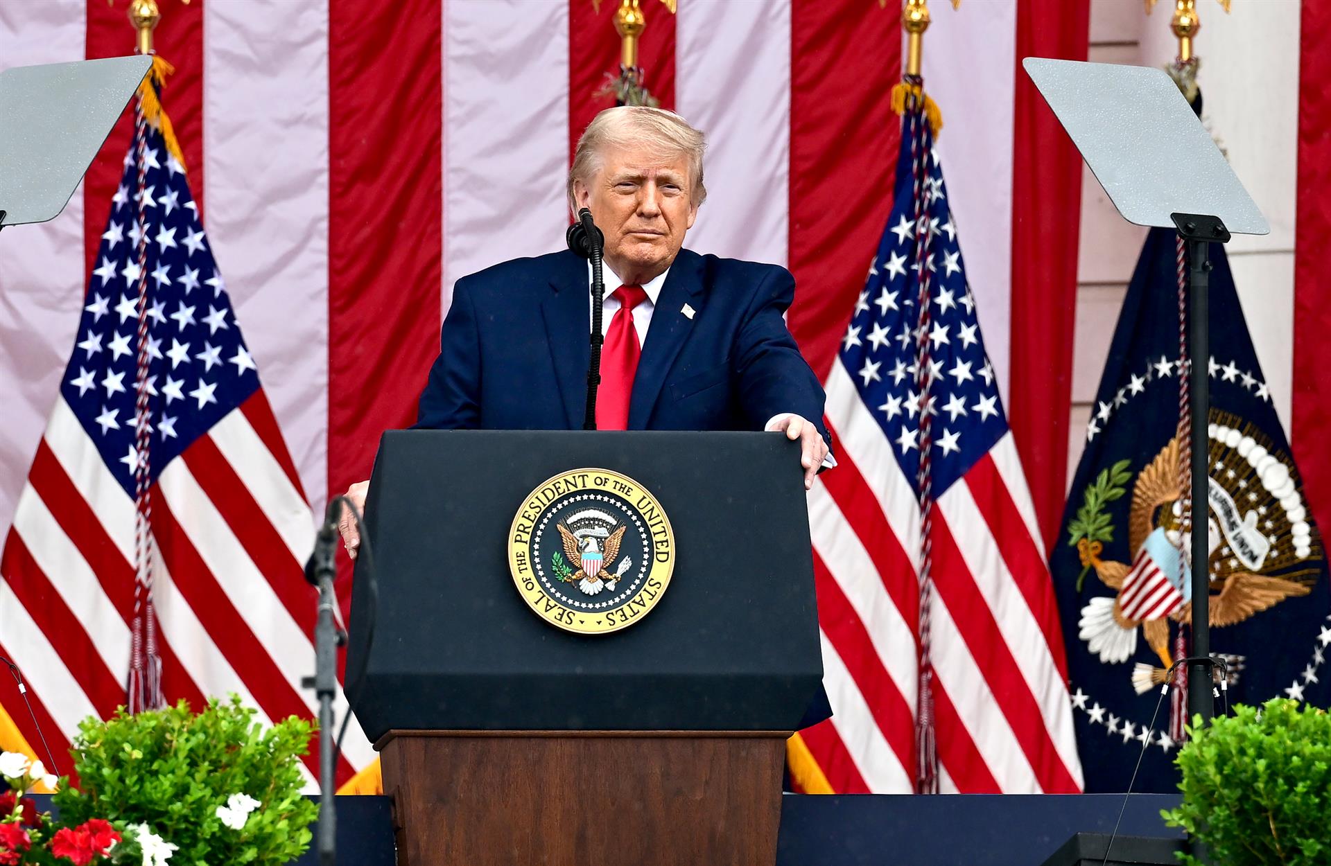California evalúa imponer impuesto del 100% a residentes favorecidos por un fondo de Trump