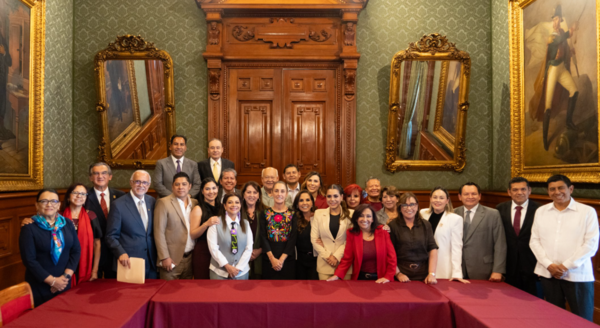 Claudia Sheinbaum encabeza reunión con gobernadores por IMSS-Bienestar