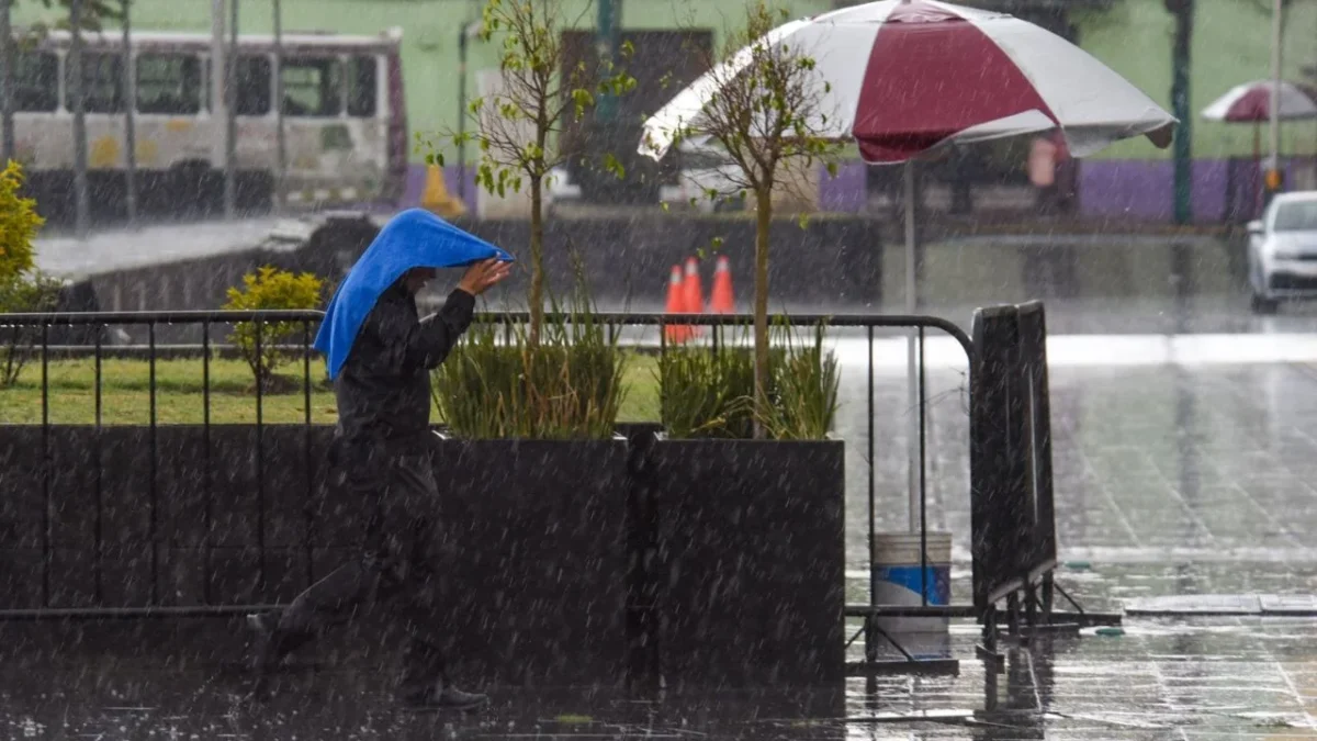 Persistirán lluvias fuertes en la CDMX; autoridades mantienen alerta