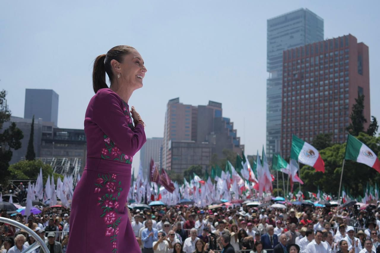 Sheinbaum reafirma el rumbo de la Transformación y defiende la independencia de México