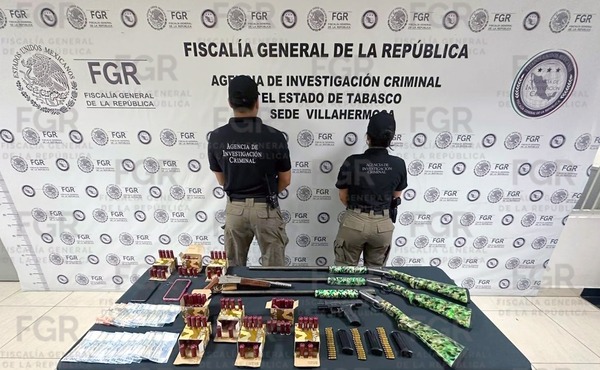 FGR asegura armas y detiene a dos personas