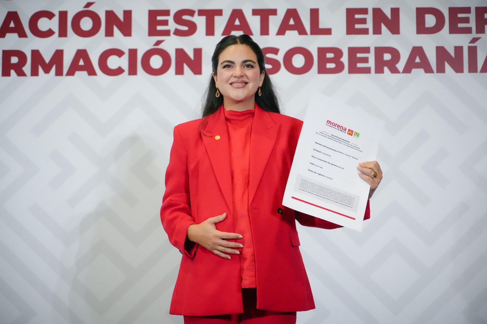 Chihuahua mueve piezas en Morena; Andrea Chávez y Cruz Pérez Cuéllar se registran