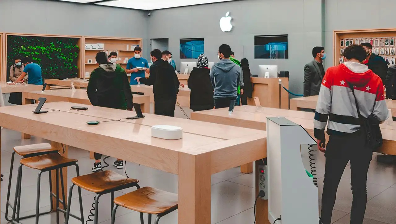 Apple sube los precios ante el aumento de los costes de los chips de IA