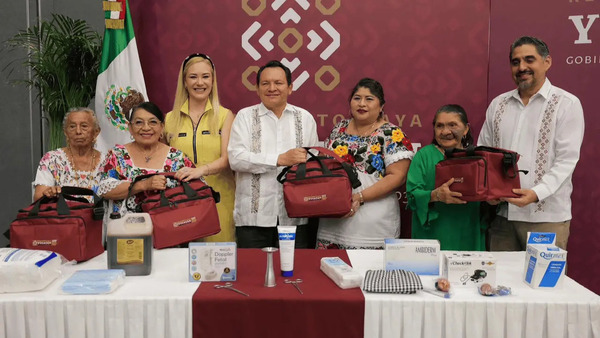 Yucatán reconocerá con apoyo económico a parteras tradicionales