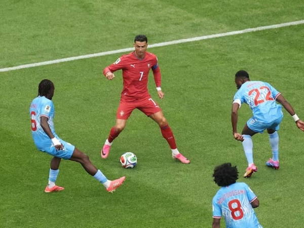 Portugal decepciona en su debut y empata con Congo en Houston
