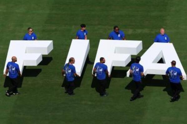 UEFA rechaza versión sobre posible venta de los Mundiales por parte de FIFA
