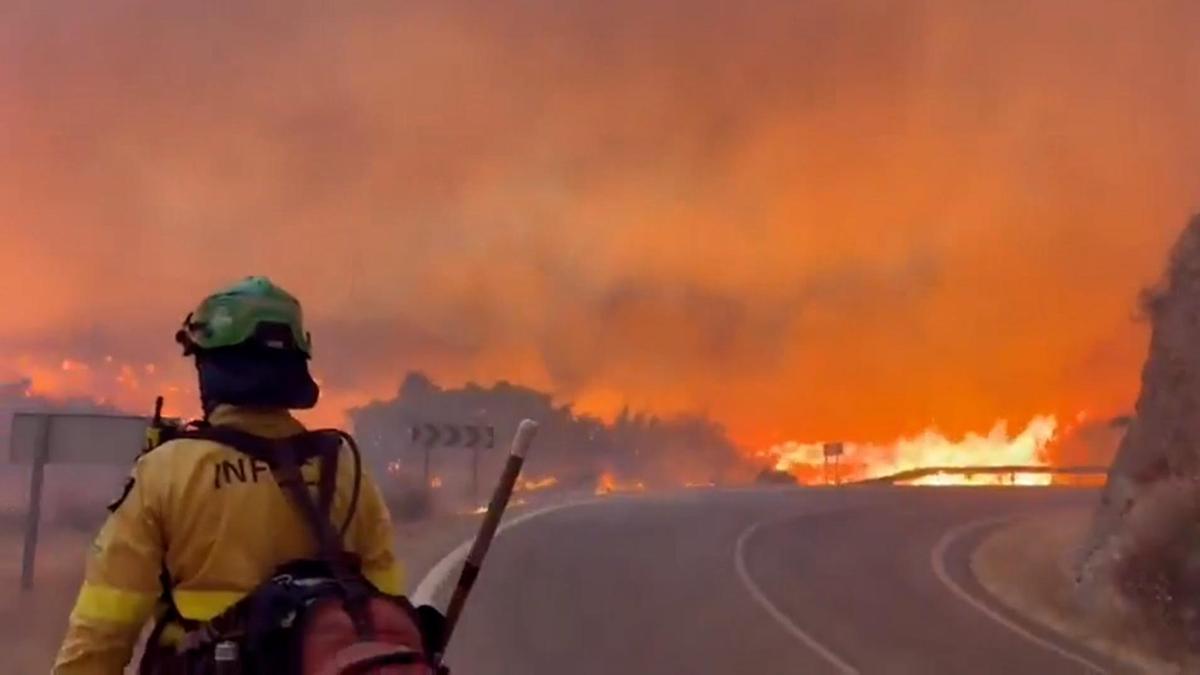 Incendio en España deja 12 muertos y 23 desaparecidos