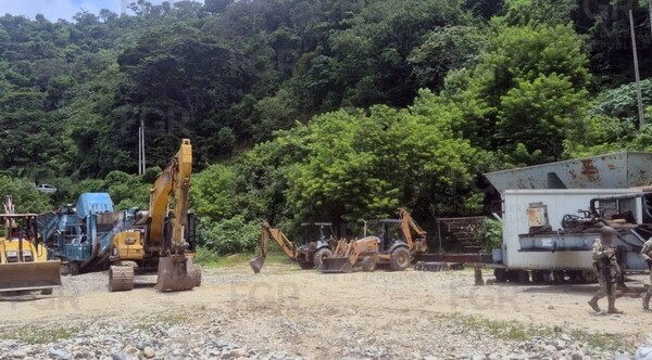 Detienen a cinco personas por extracción ilegal de arena en Chiapas
