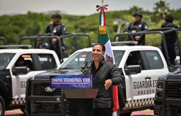 Chiapas fortalece a su policía con 80 patrullas y 30 mil uniformes