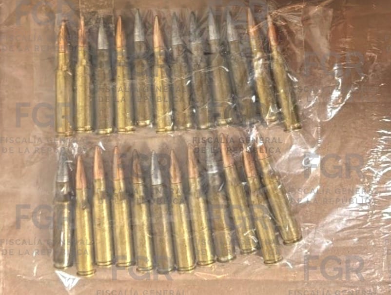 FGR detiene a tres personas con armas y presunta marihuana en Huimanguillo