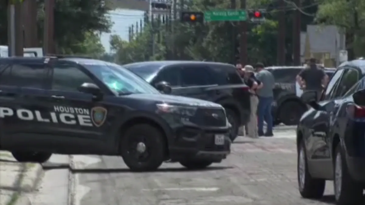Muere mexicano tras operativo del ICE en Houston
