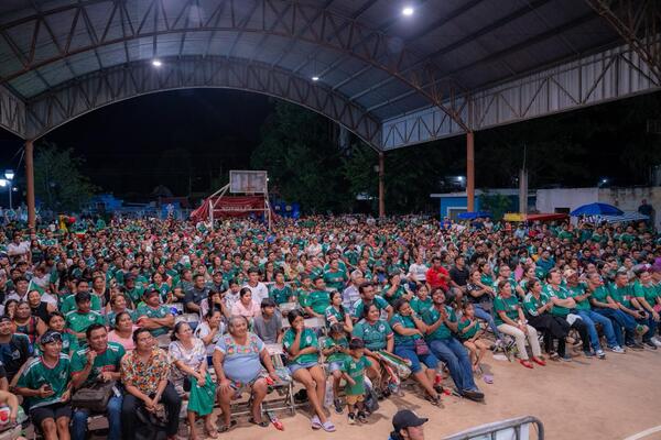 Zonas Fan en Yucatán reúnen a 14 mil aficionados en apoyo a México