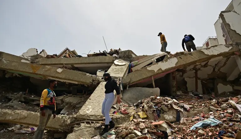Venezuela eleva a 4,118 los muertos por los terremotos de junio