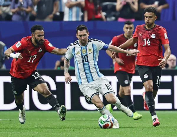 Argentina remonta de forma épica a Egipto y avanza a Cuartos de Final del Mundial