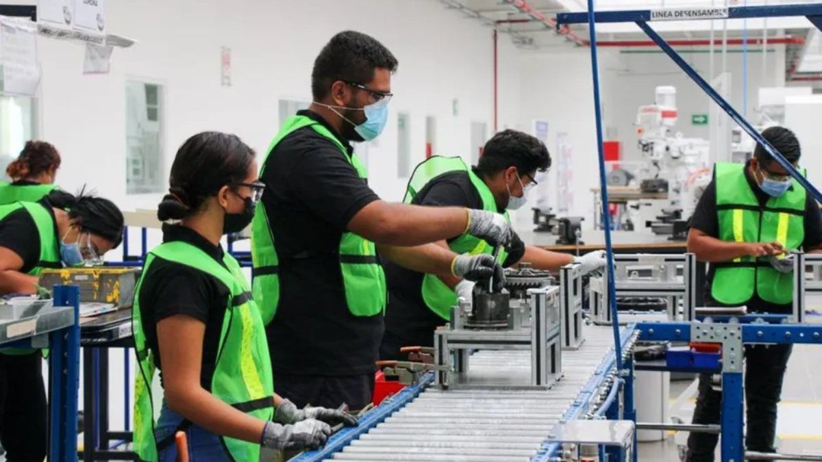 México acumula 262 mil empleos formales en la primera mitad de 2026