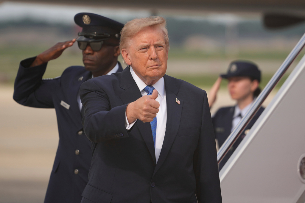 Trump anuncia acuerdo petrolero con Venezuela que dice que duplicará las reservas de EEUU