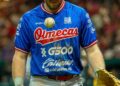 Seth Beer apoya con donativo a Caninos 911