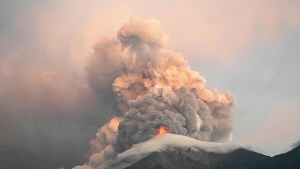 Chiapas activa vigilancia por posible llegada de ceniza del Volcán de Fuego