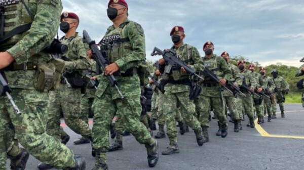 Escuelas militarizadas de Nuevo León continuarán operando tras acuerdo con la SEP