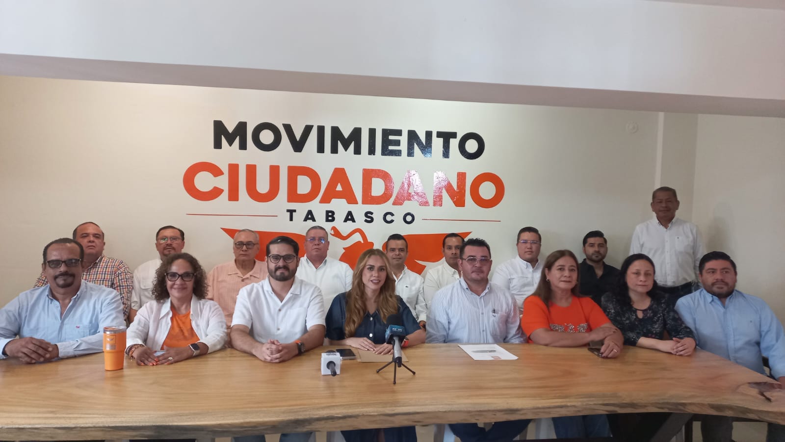 MC Tabasco se deslinda de exintegrante señalada por accidente vial