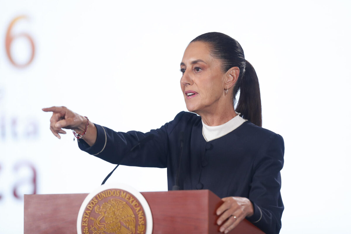 Sheinbaum envía iniciativa para evitar doble nacionalidad de aspirantes a Presidencia o gubernaturas