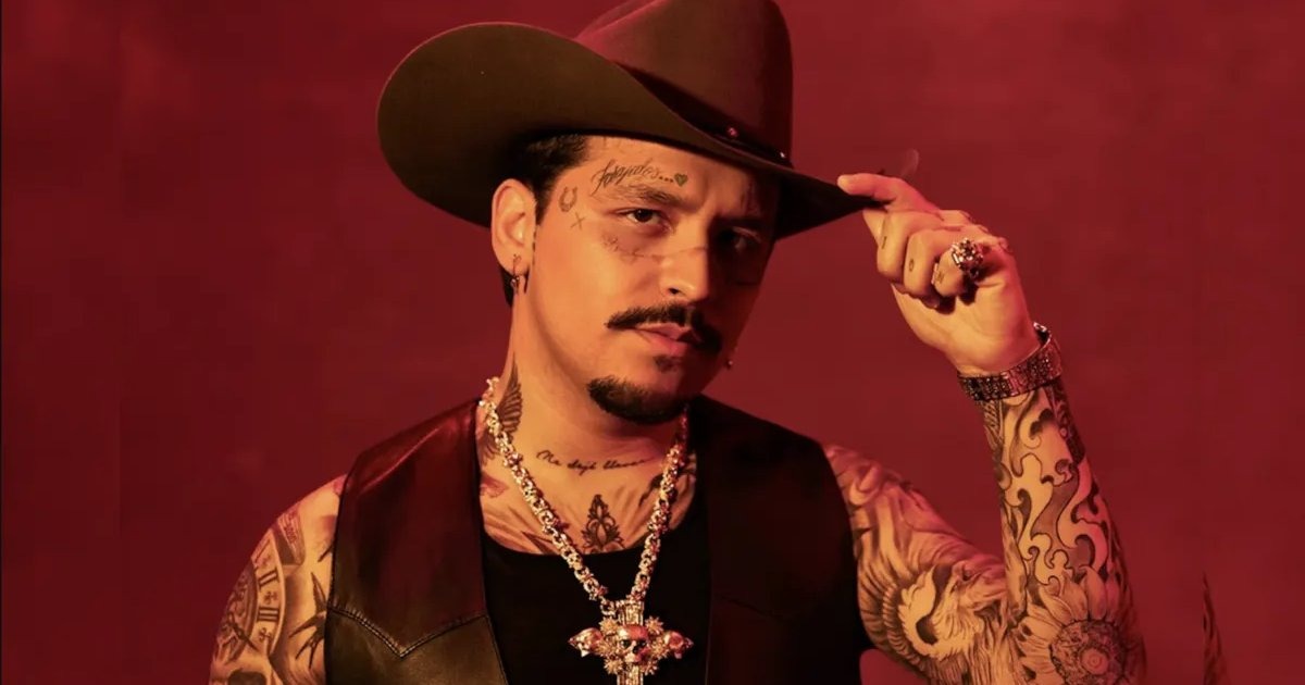 Christian Nodal enfrenta plazo para proteger su marca «El Forajido»