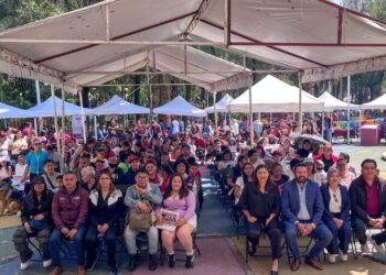 Nancy Núñez acerca Jornadas de Regreso a Clases en Azcapotzalco