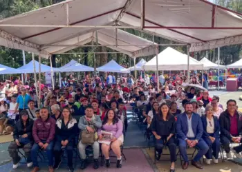 Nancy Núñez acerca Jornadas de Regreso a Clases en Azcapotzalco