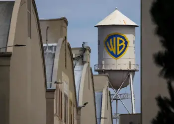 Paramount amenaza con salir de California si no logra acuerdo en demanda antimonopolio