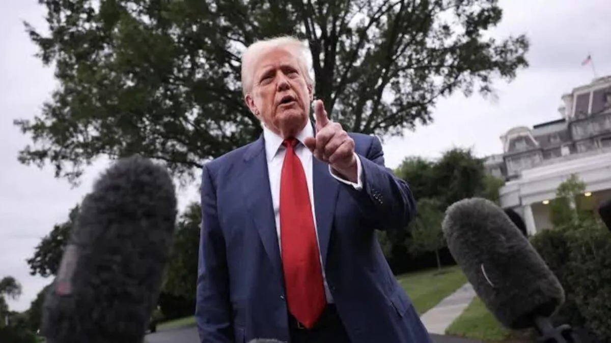 Trump acusa a Irán de «hablar mucho y hacer poco» e insiste en que EE.UU. controla Ormuz