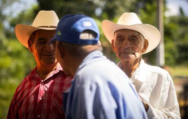 Ovidio Peralta entrega pavimentación en Galeana con inversión de 9 mdp