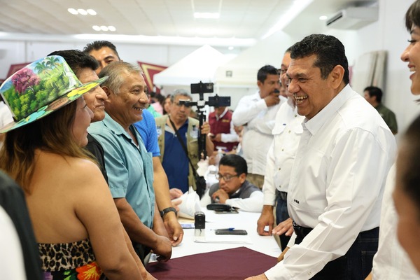 Javier May anuncia planta potabilizadora y desalinizadora para Centla