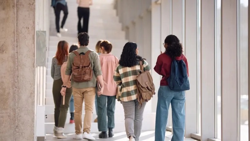 EU demanda a cuatro estados por leyes que ayudan a estudiantes sin estatus migratorio