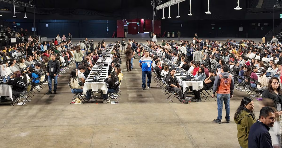 UNAM abre más de 2,000 lugares tras polémica de IA en examen de ingreso