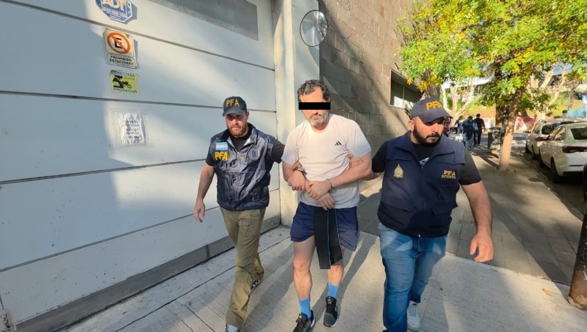 Abogado de Fernando Farías niega que excontralmirante vaya a ser extraditado a México
