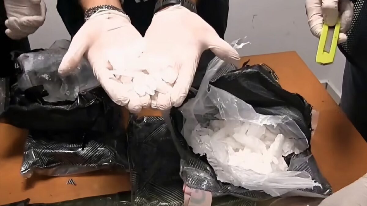 Detienen a mexicanos de Monterrey en Italia con 17 kilos de metanfetamina