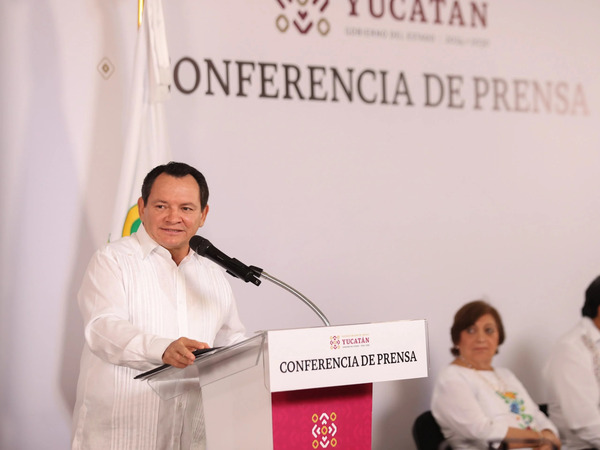 Díaz Mena exigirá renuncias a funcionarios que busquen cargos en 2027