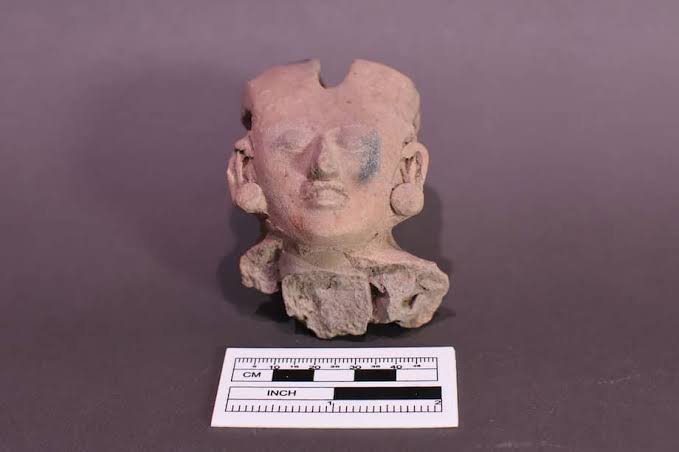 México recibe restitución de 1.132 bienes arqueológicos prehispánicos de EU.