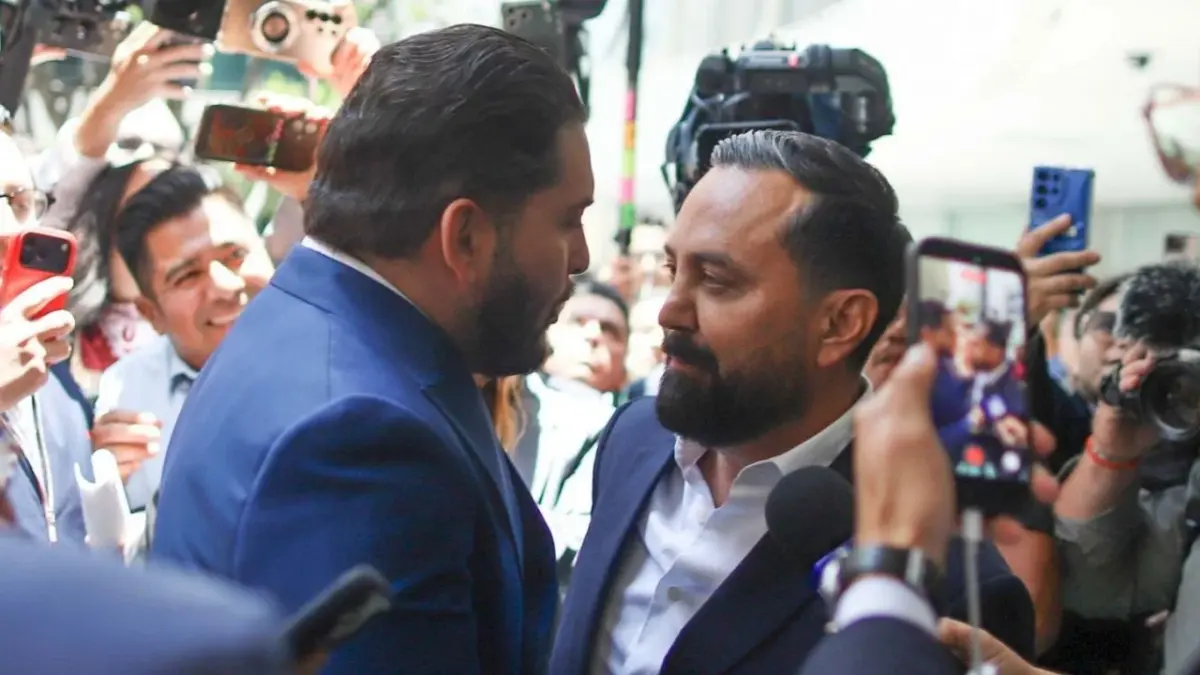 «No me toques»: Diputados Arturo Ávila y Carlos Gutiérrez pelean en el Senado