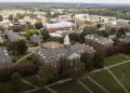 Tiroteo deja cinco heridos en universidad de Virginia