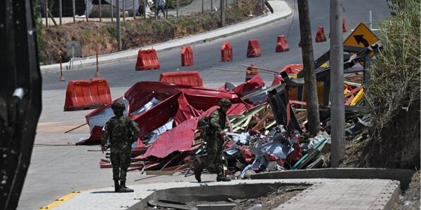 Explosiones sacuden Colombia en el primer día de gobierno de De la Espriella
