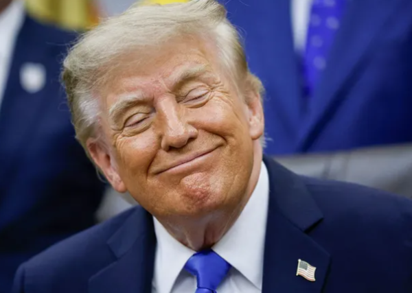 Trump publica imagen de México y Canadá con bandera de EE.UU.