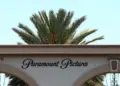 Paramount negociará en California por fusión con Warner Bros.